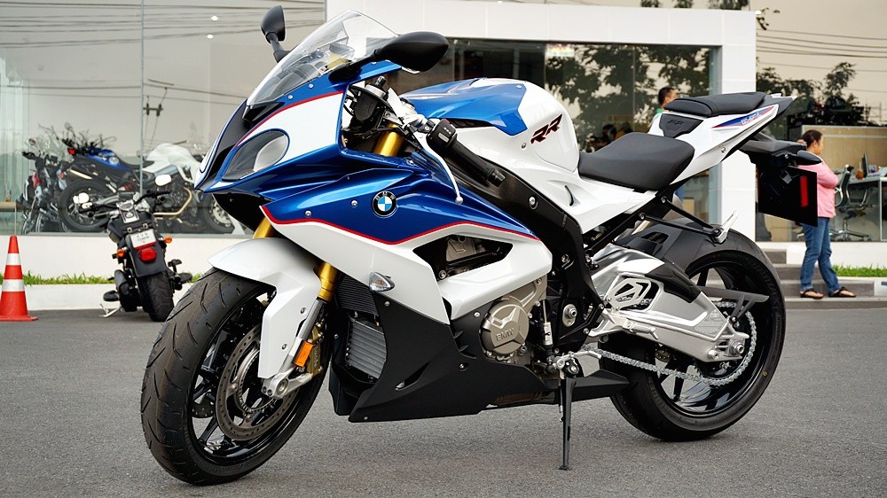 bmw-s1000rr-2015-02