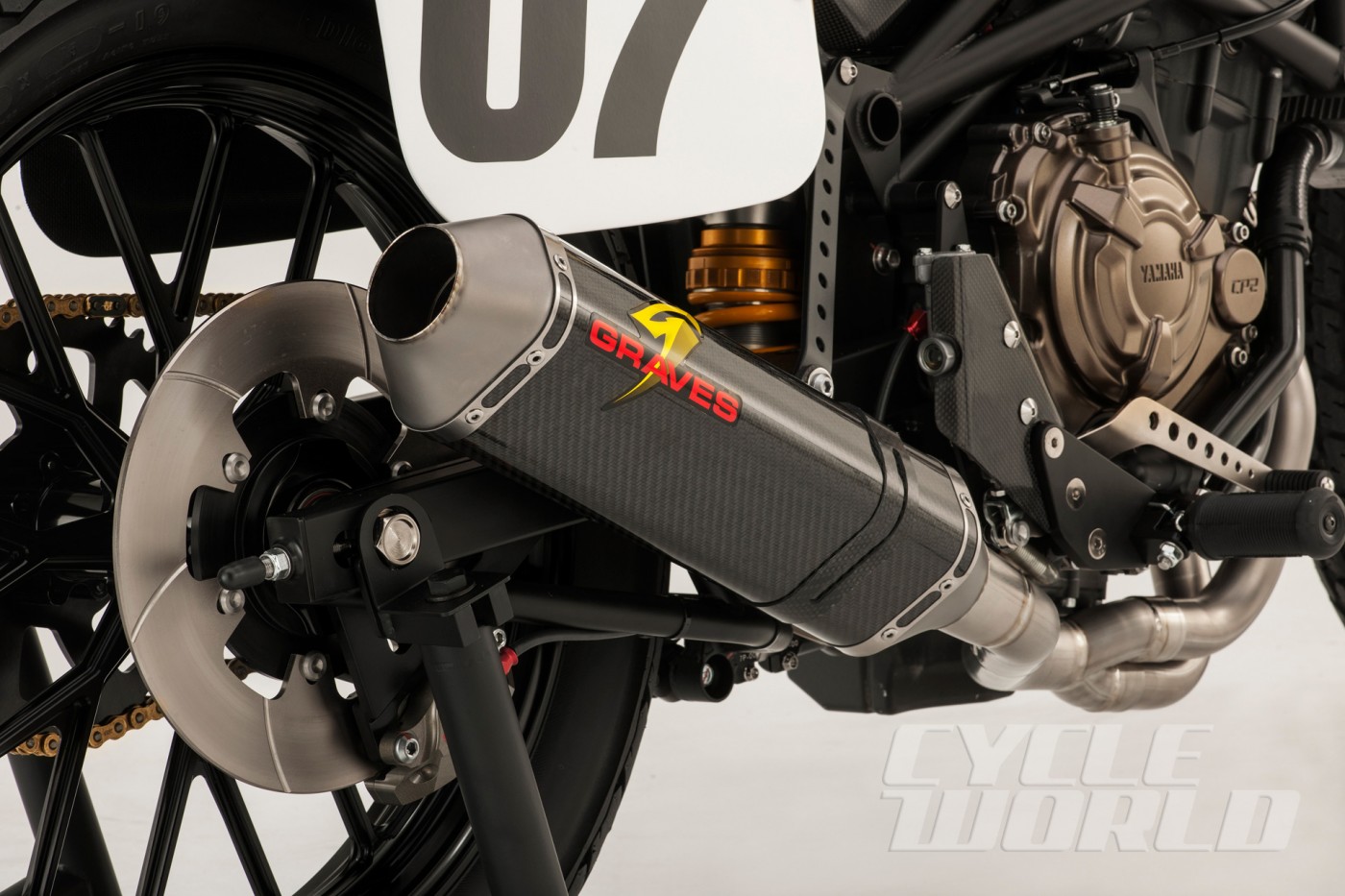 Yamaha-DT-07-Flat-Tracker-Concept-studio-8