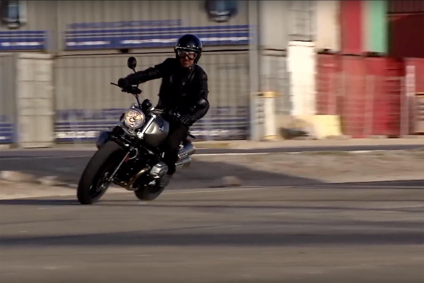 2016-BMW-R-nineT-Scrambler-leak-05