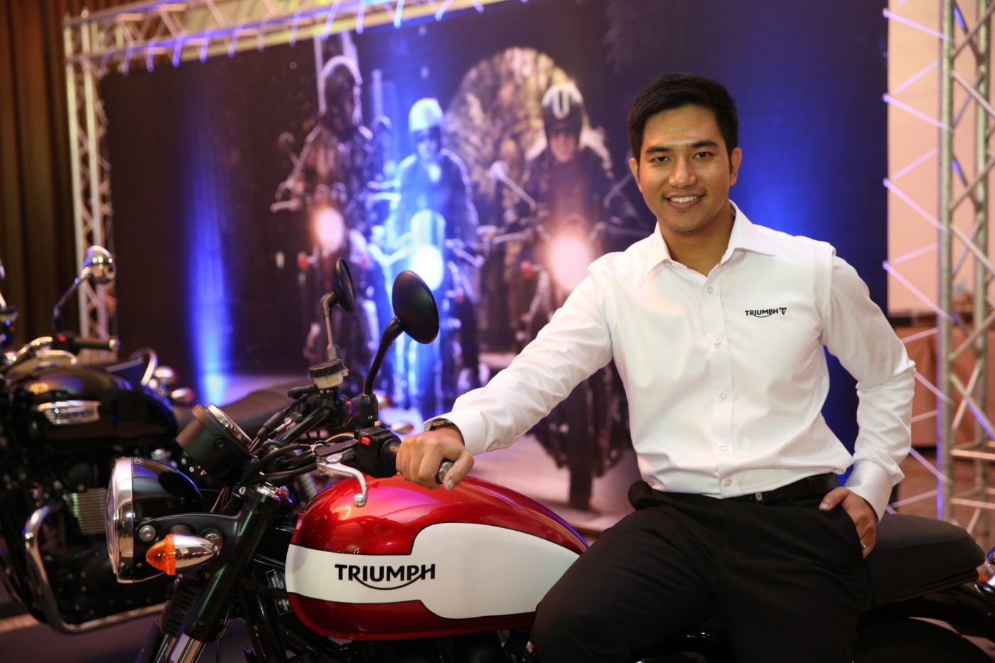 3.3 คุณจักรพงษ์ ศานติรัตน์