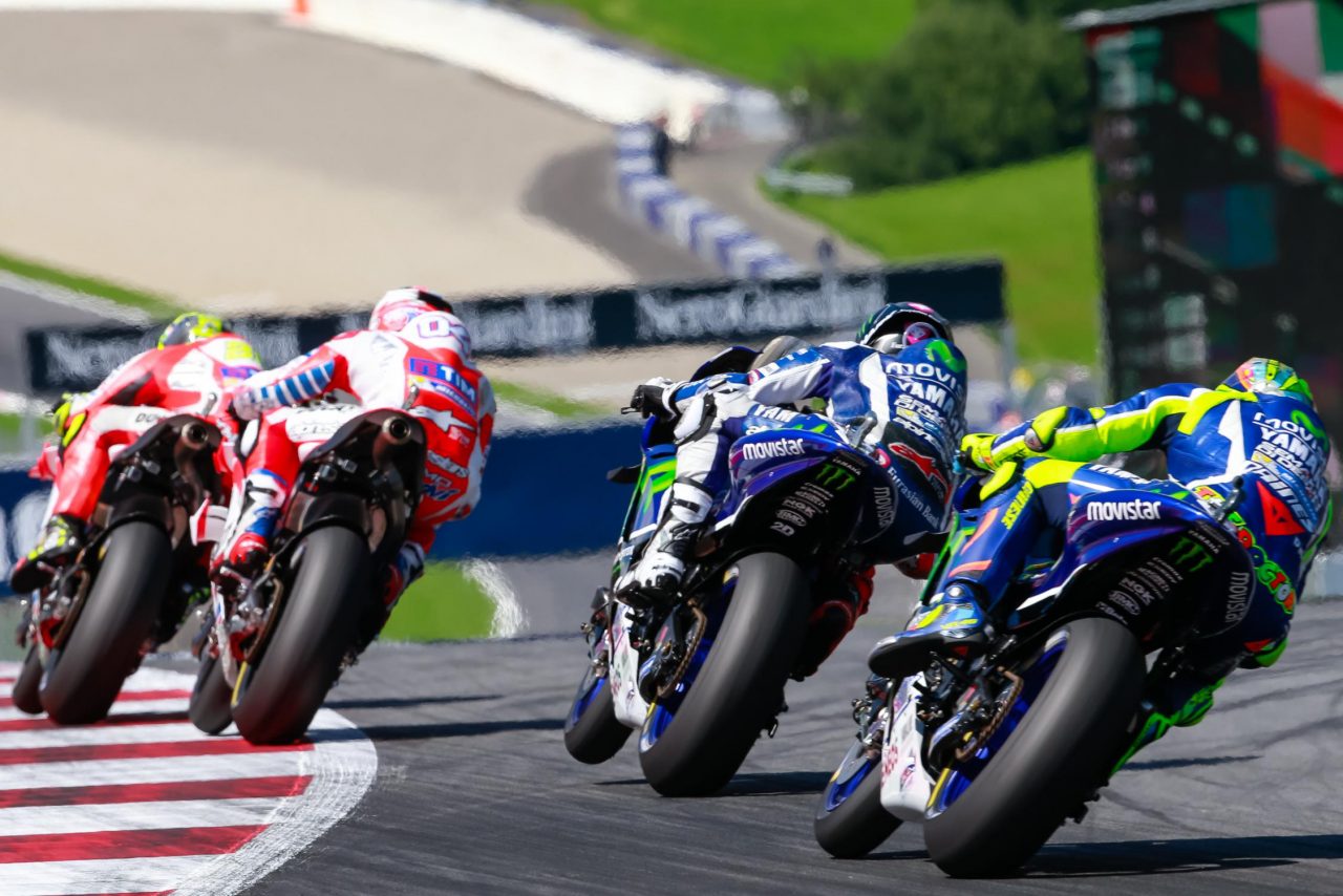 04-andrea-dovizioso-ita-29-andrea-iannone-ita-46-valentino-rossi-ita-99-jorge-lorenzo-esp_gp_0881.gallery_full_top_fullscreen