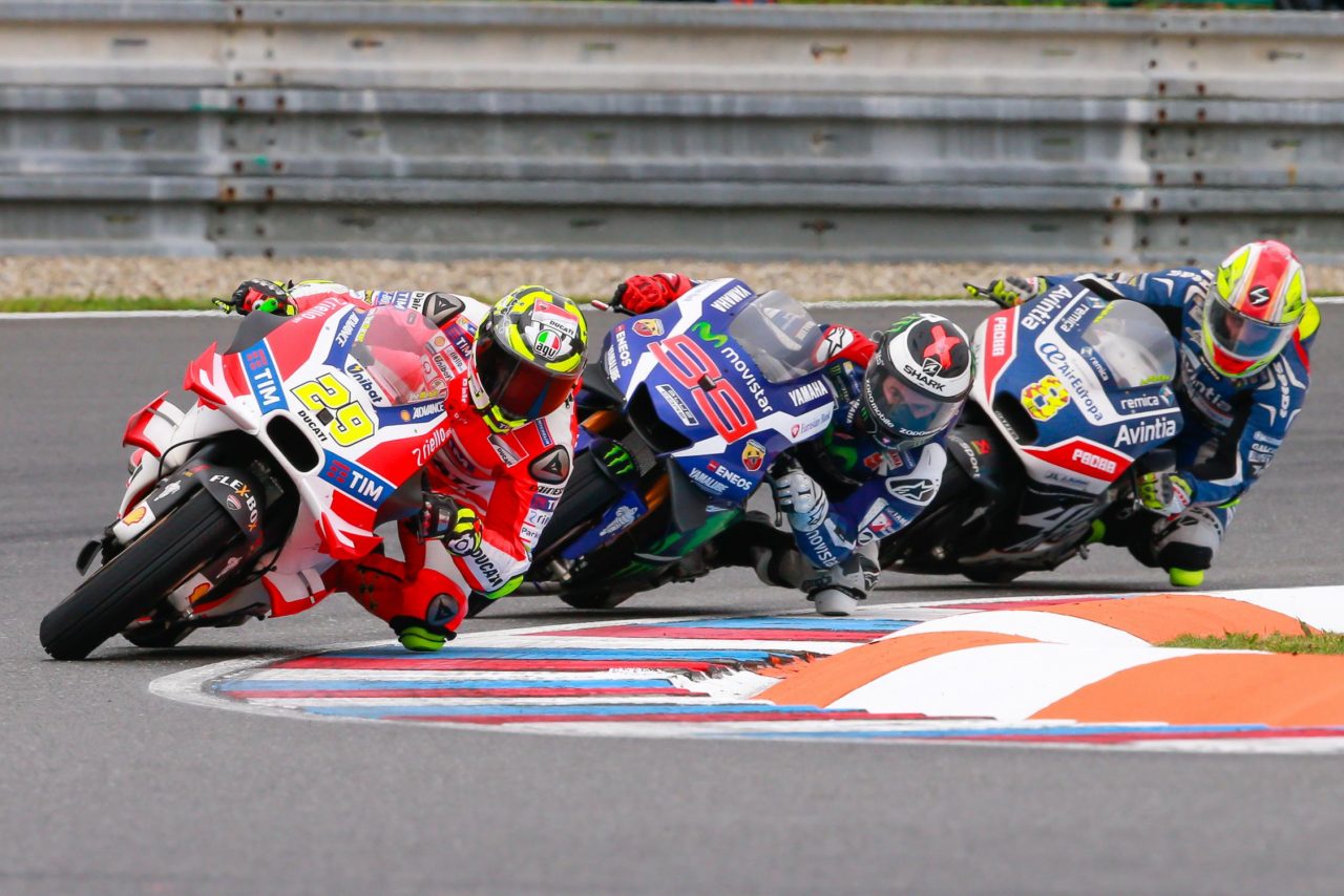 08-hector-barbera-esp-29-andrea-iannone-ita-99-jorge-lorenzo-esp_gp_2501.gallery_full_top_fullscreen