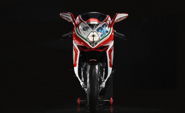 101116-MV-Agusta-F3-RC-_TIN7272_800-633x389