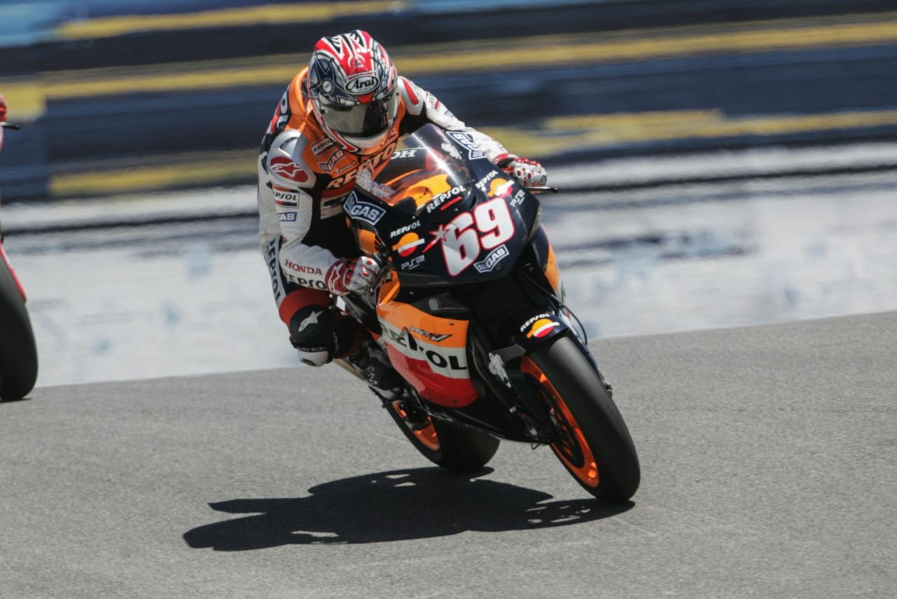 2005_hayden024.gallery_full_top_fullscreen