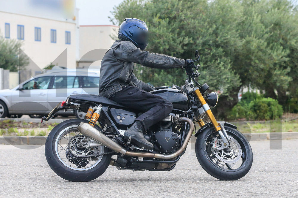 2018-triumph-speed-twin-spy-side_marked
