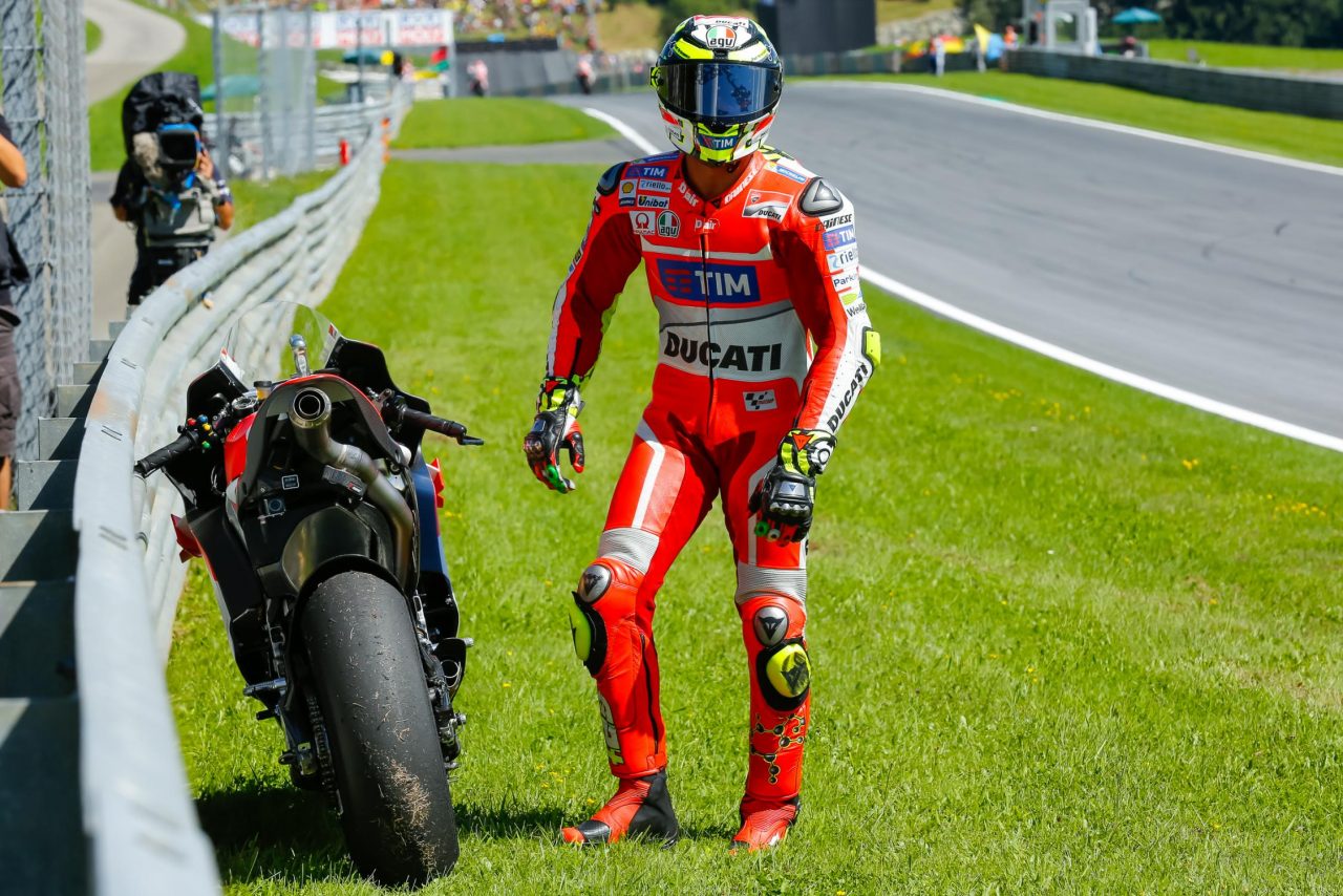 29-andrea-iannone-ita_gp_9548.gallery_full_top_fullscreen