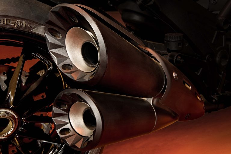 011617-12-Ducati-Diavel-Diesel-12-768x512