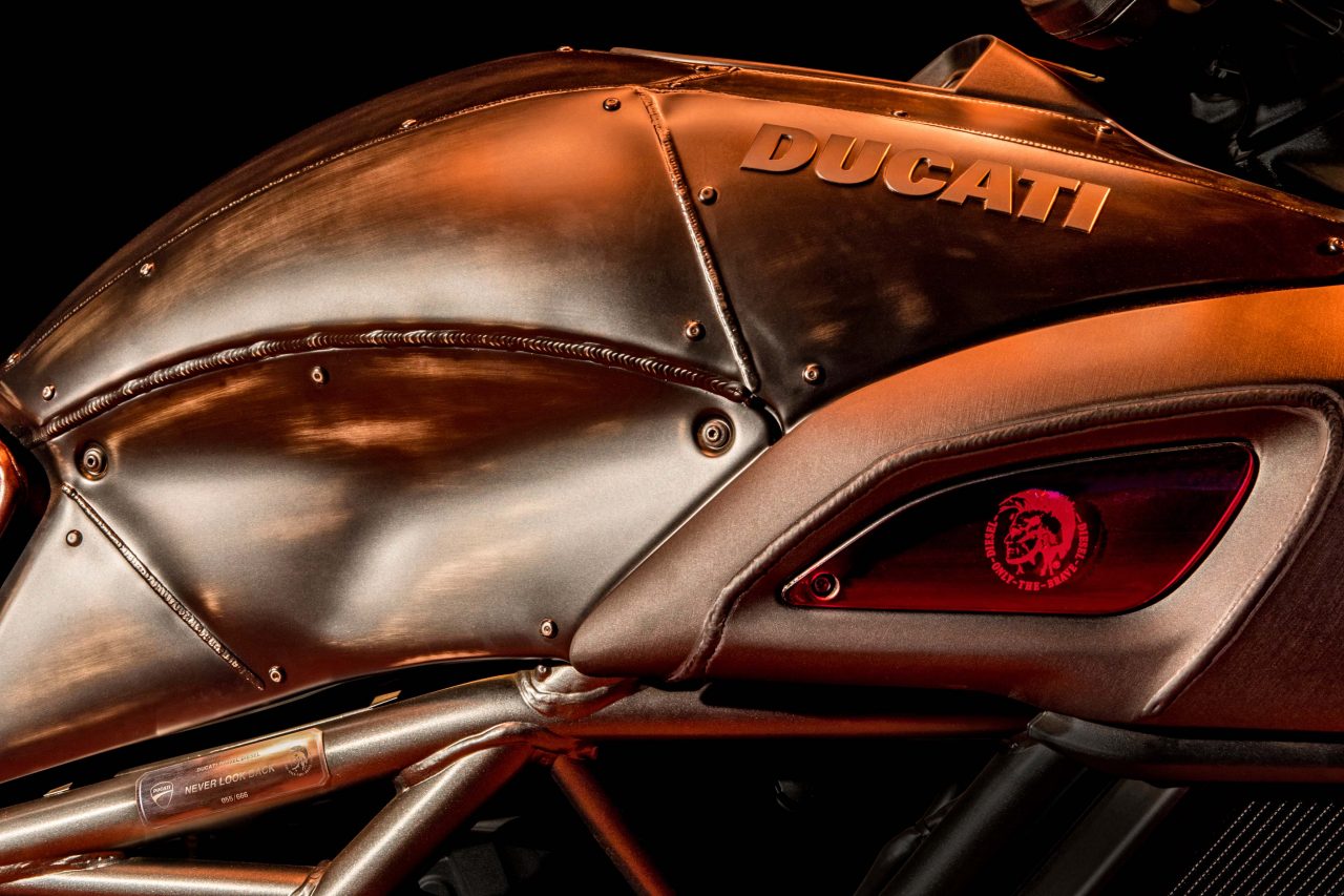 011617-14-Ducati-Diavel-Diesel-14