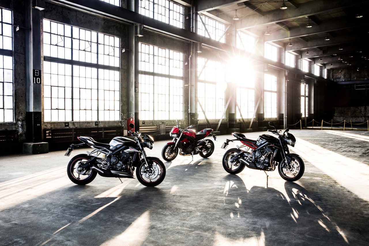 2017-Triumph-Street-Triple-USA-01