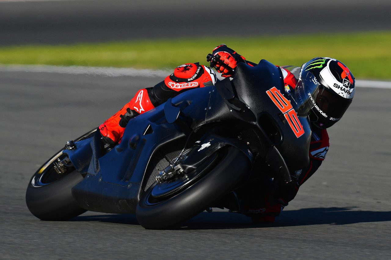 JORGE LORENZO SPA DUCATI RACING TEAM DUCATI MotoGP Test Valencia 2017 (Circuit Ricardo Tormo) 15-16/11.2016 photo: MICHELIN