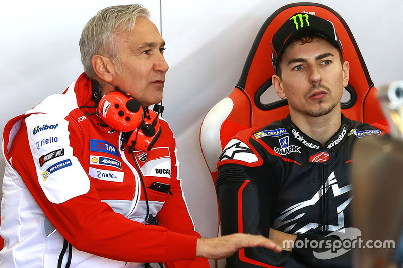 motogp-valencia-november-testing-2016-davide-tardozzi-ducati-team-team-principal-jorge-lor