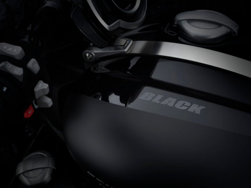 เปิดตัว Rocket 3 R Black